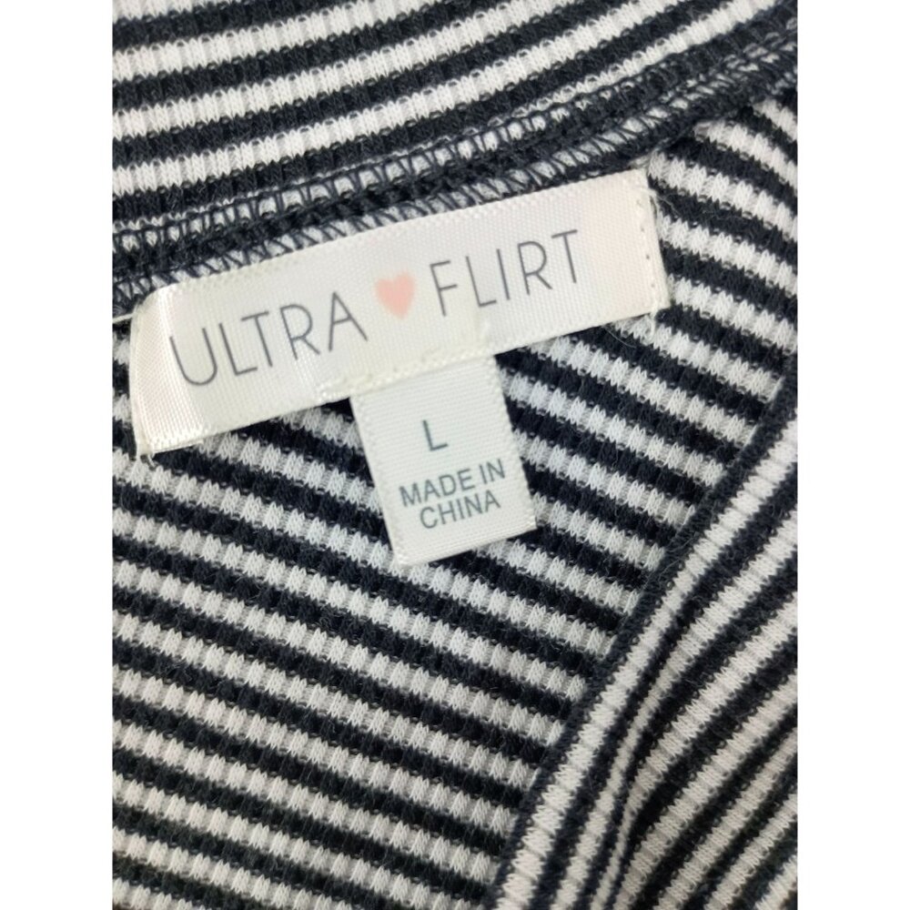 Ultra Flirt Double V-Neck Top Black/White Stripes Shirt Women's Sz. L - Picture 5 of 6